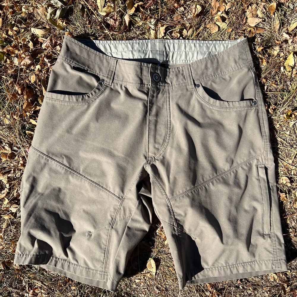 Kuhl mens shorts size 34